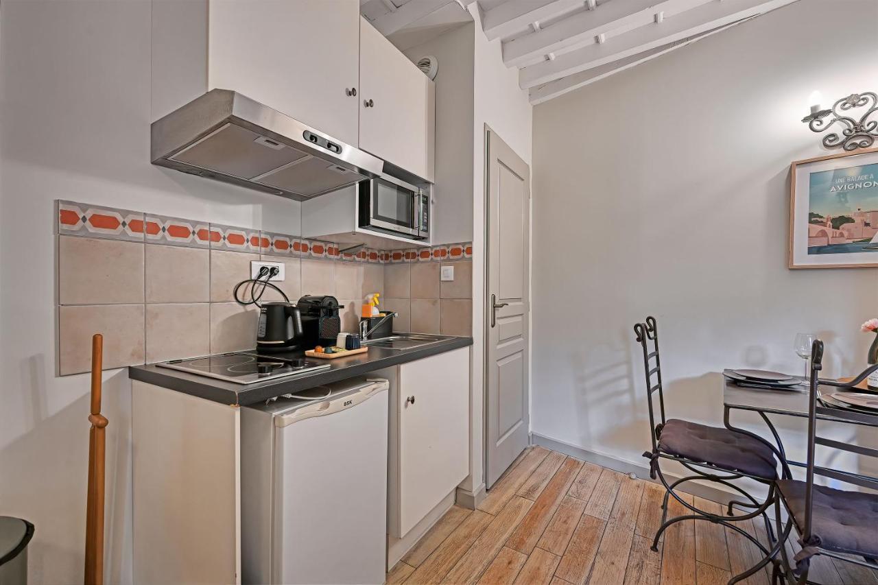Apartment Au Coeur Des Papes, Dans Batisse De Charme & En Coeur De *