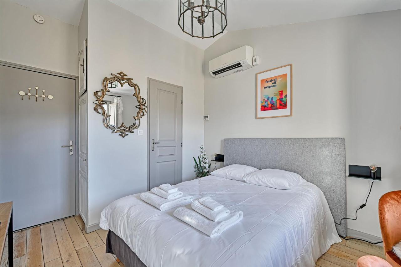 Au Coeur Des Papes, Dans Batisse De Charme & En Coeur De Apartment Avignon