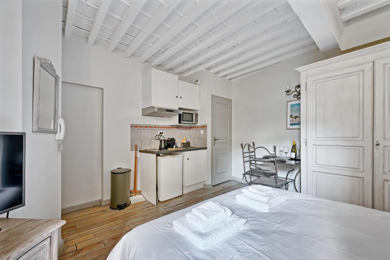 Appartement Au Coeur Des Papes, Dans Batisse De Charme & En Coeur De